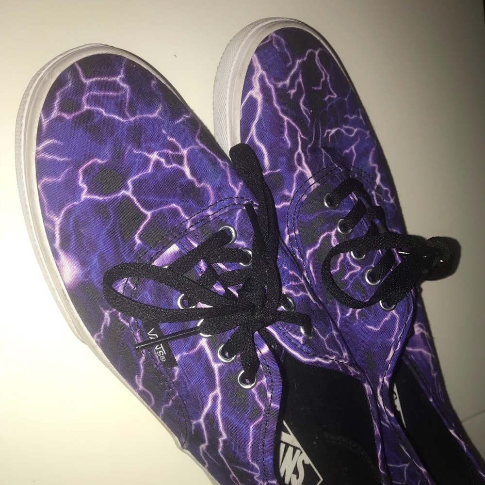 Lightning Vans